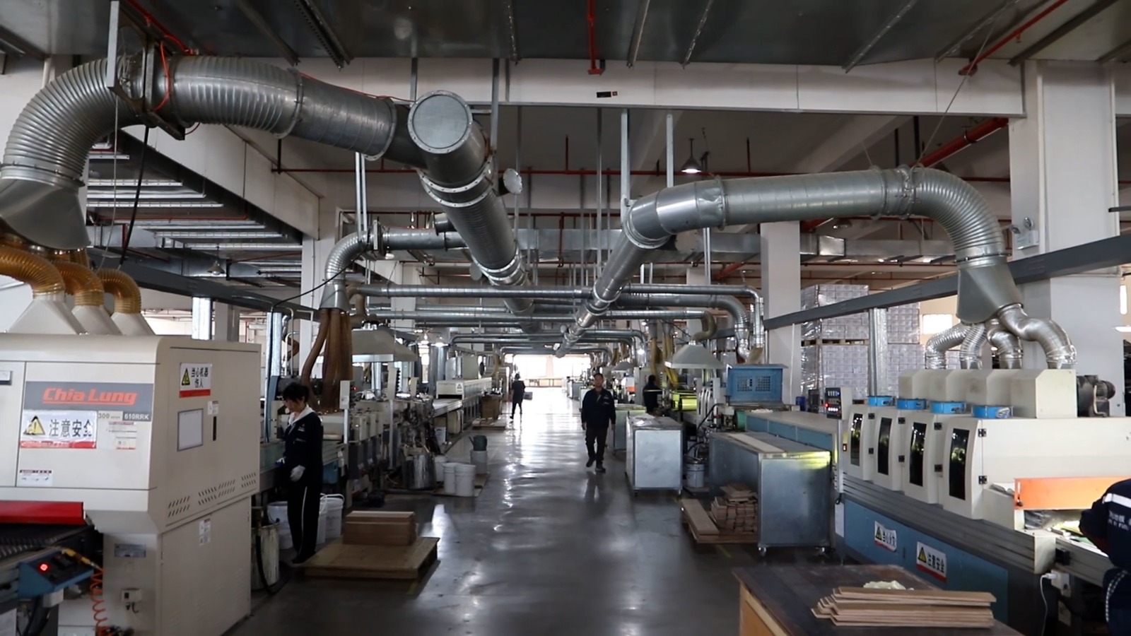 مورّدك العالمي الموثوق به للأرضيات الشاملة