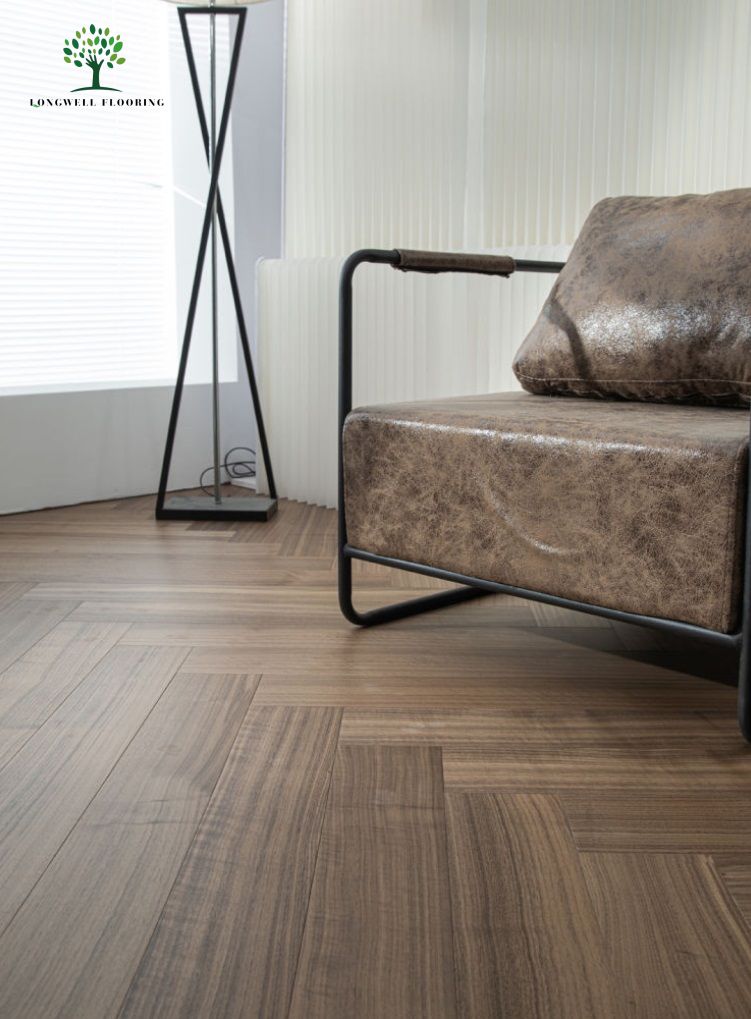 اللون: أسود2