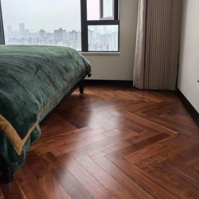 LWD-EB023 باركيه خشب الجوز الأسود الأمريكي متعرجة باركيه هيكل السمكة مصنوع من خشب الجوز