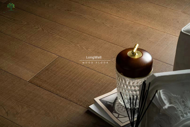 LWD-EB014 أرضيات خشبية من خشب البلوط الأوروبي المدخن الكيميائي المدخن